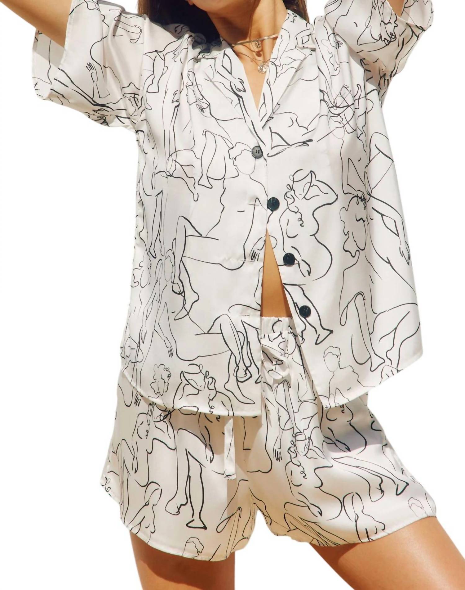 

Короткие женские шорты Outline Lounge цвета слоновой кости DRESS FORUM