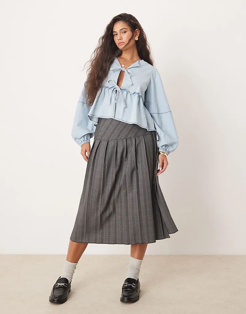 

Джинсовая блузка с завязками спереди светло-голубого цвета Free People