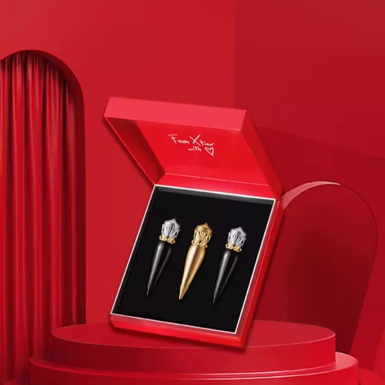 Christian Louboutin Помада матовая Queen's Royal Staff Box Lipsticks Matte Easy to blend 3.8г*3, Three-Piece Set: Louboutin Red #001M+Boba Milk Tea #385+Pink Mist Cameo Brown #313M — фото 4