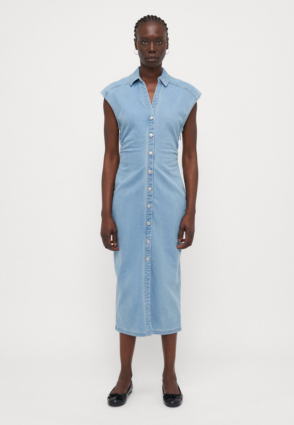 

Джинсовое платье ONLBABE CAPSLEEVE MIDI DRESS ONLY Tall, цвет Light Blue Denim