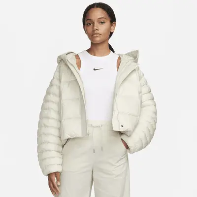 

Куртка Nike Sportswear Swoosh Puffer PrimaLoft, цвет Light Orewood Brown/White