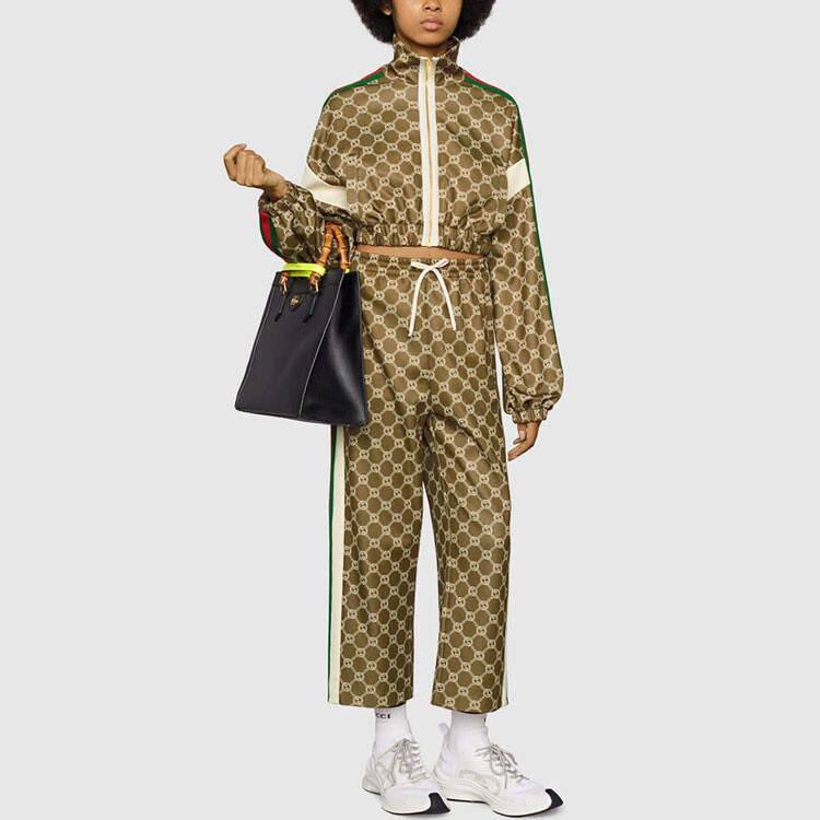 Пальто женское Gucci Interlocking G укороченное, хаки — фото 3
