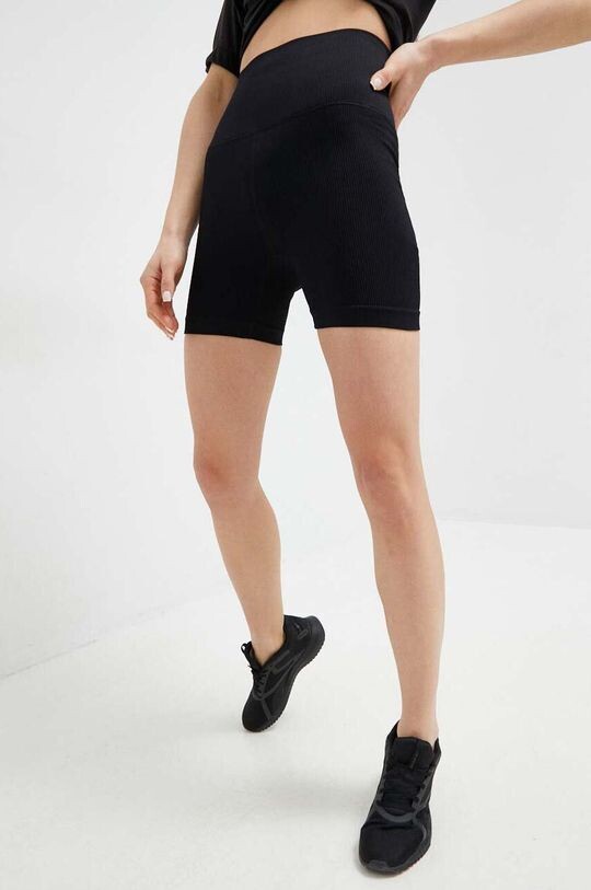 

Спортивные шорты Allure Helly Hansen, черный