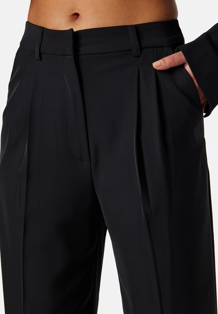 

Брюки STRAIGHT LEG PLEATED SUIT PANTS Bubbleroom, черный