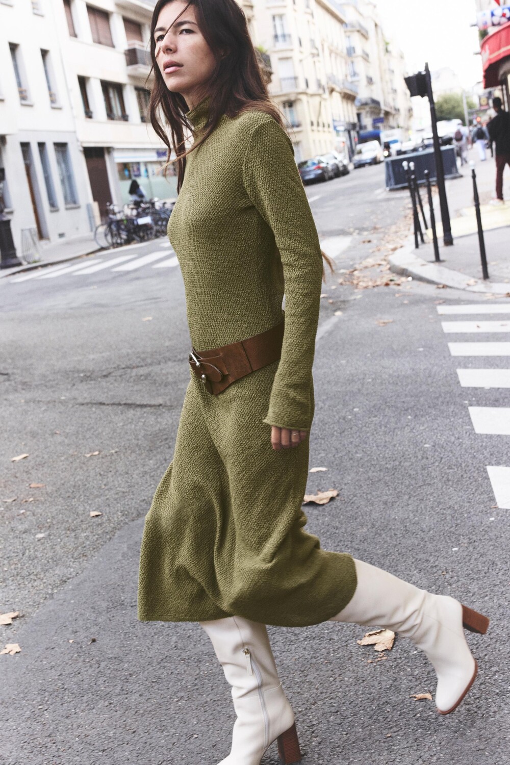 

Трикотажное платье с высоким воротом ZARA, зеленый