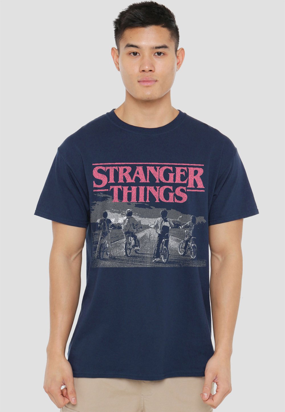 

Футболка с принтом STRANGERS THINGS SEASON 1 POSTER BIKE SCENE NETFLIX, темно-синий