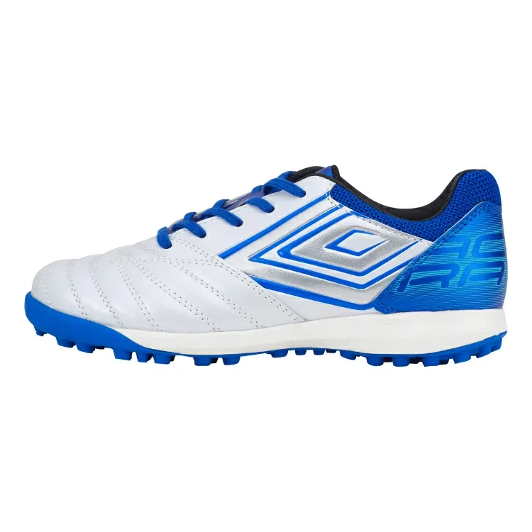 Детские футбольные бутсы Umbro Accerator TR JR Wide, белый/синий, размер 16.0cm - 26 RU