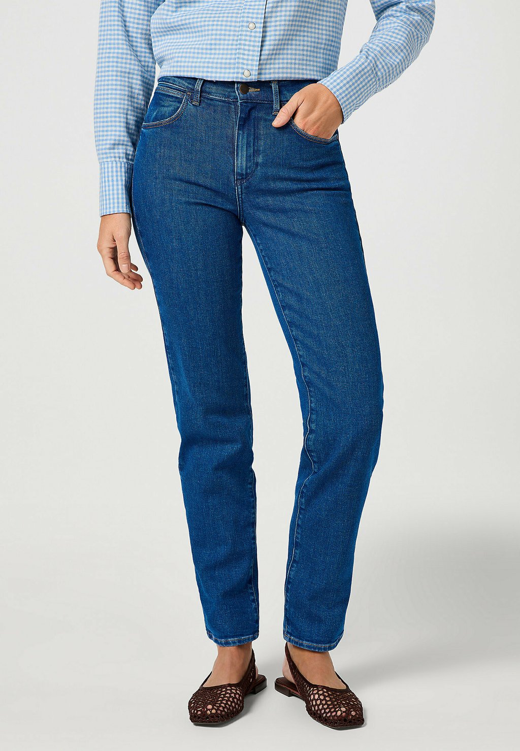 

Джинсы облегающего кроя Wrangler, цвет Genuine Wear