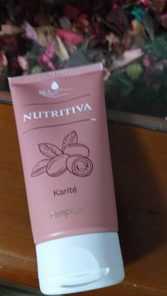 Нежный питательный крем для рук Karité Deliplus с маслом ши 75 мл Deliplus — фото 3