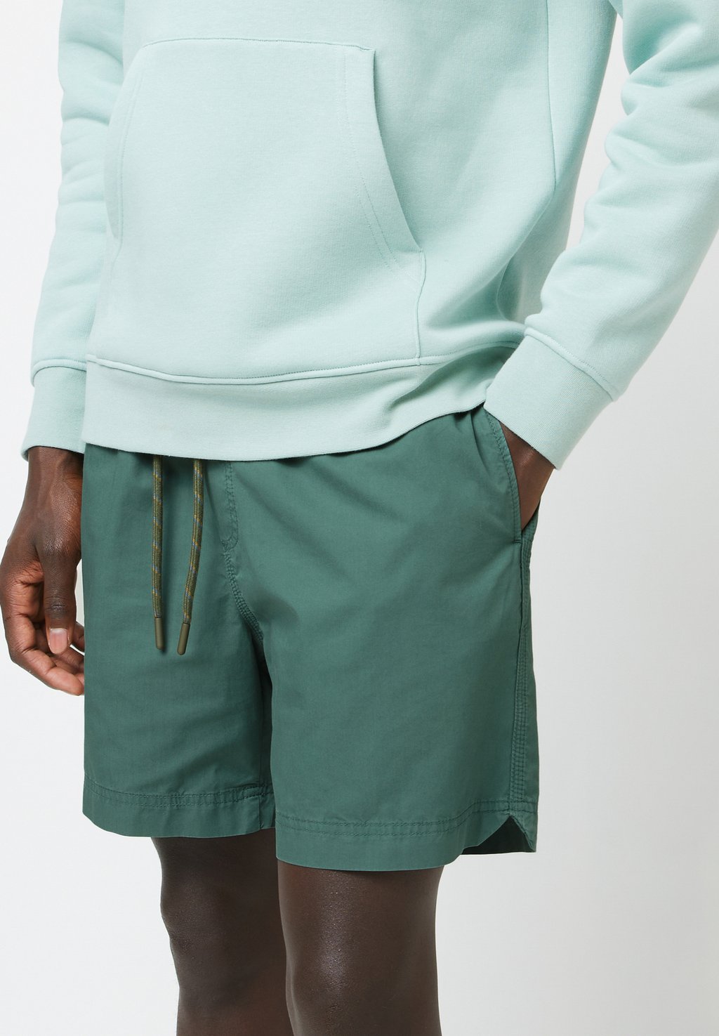 

Шорты MILLY - Tracksuit bottoms Faguo, зеленый