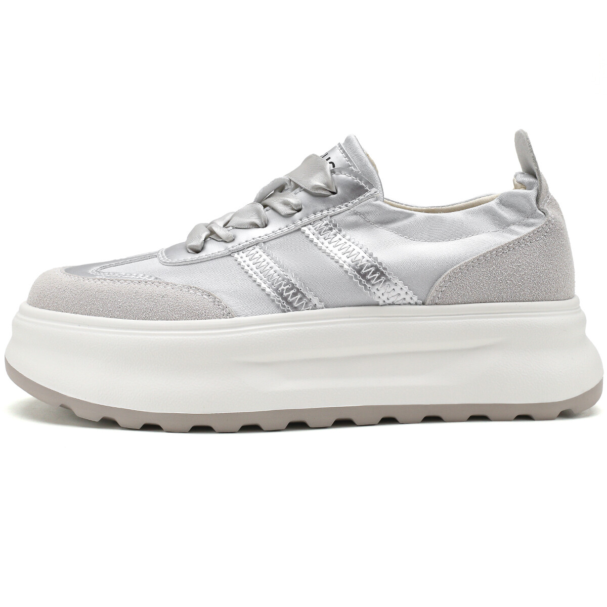 

Кроссовки D:FUSE SCANDINAVIA Lifestyle Shoes Women's Low-top Silver, серебряный, Серый, Кроссовки D:FUSE SCANDINAVIA Lifestyle Shoes Women's Low-top Silver, серебряный