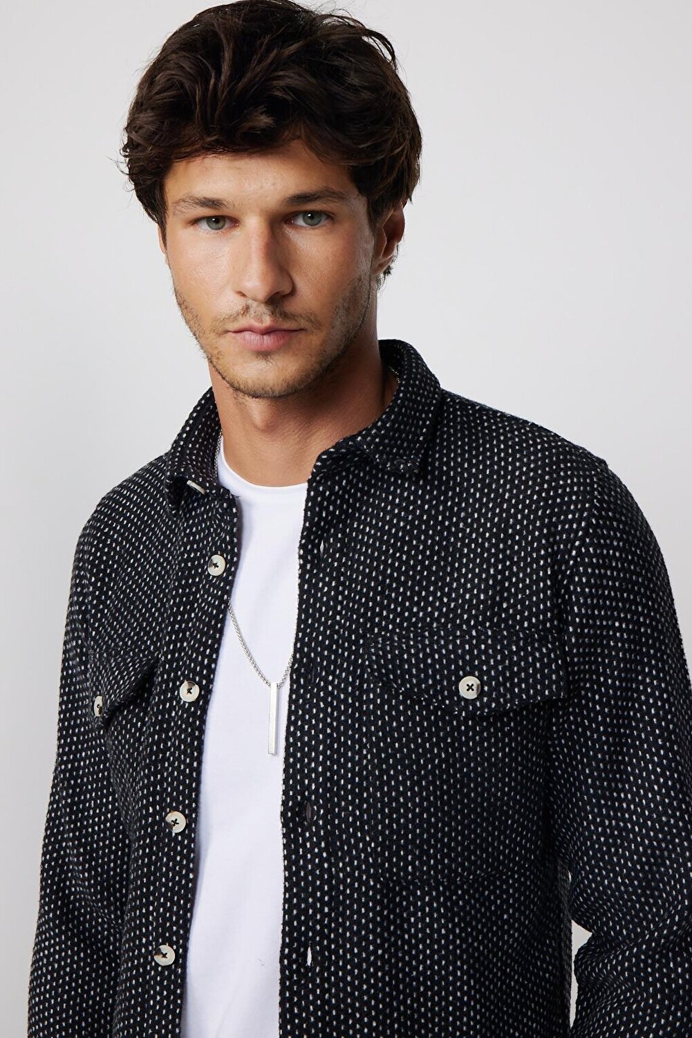 

Мужская рубашка Slim Fit с полосатым клапаном и двойным карманом TUDORS, смешанный