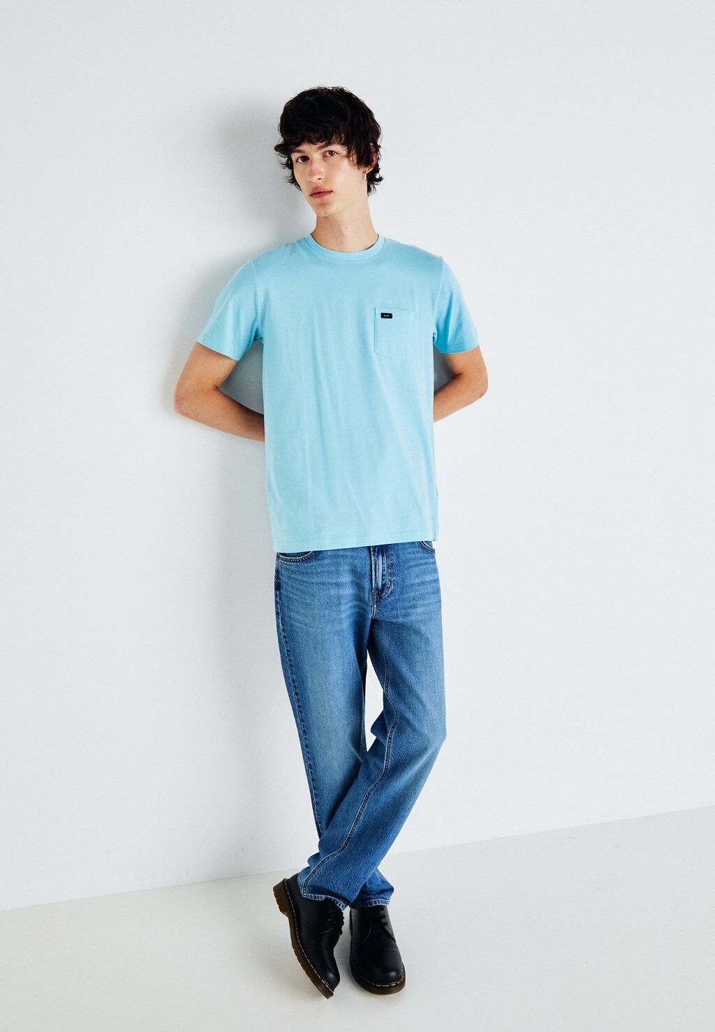 

Базовая футболка POCKET TEE Lee, светло-голубой
