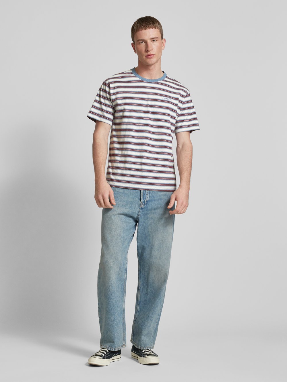 

Футболка с вышитой этикеткой Levi's, темно-синий