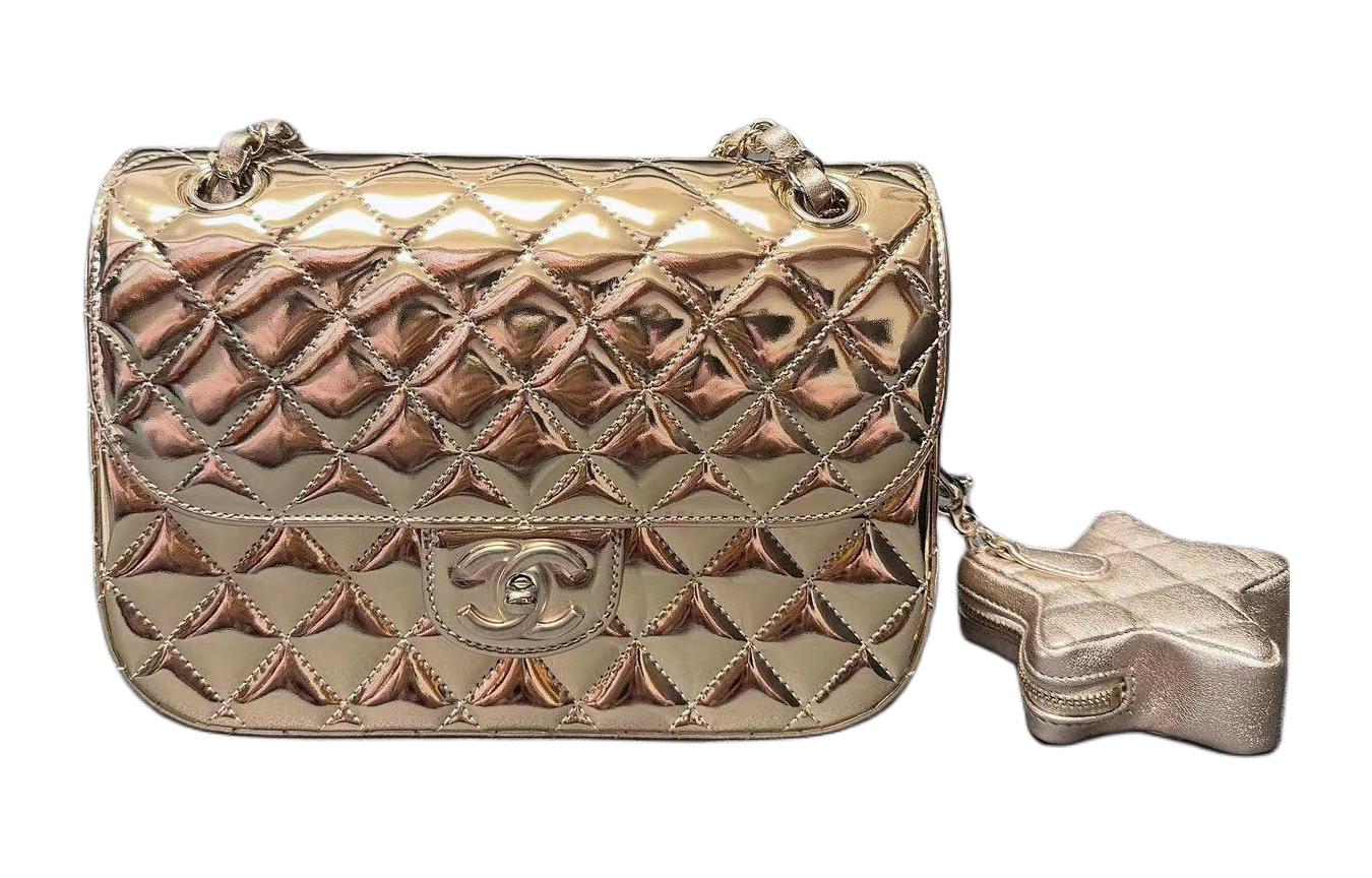

CHANEL Сумка на пояс из телячьей кожи с клапаном из овчины Звездный кошелек для монет Сумка через плечо Кроссбоди Женская сумочка Трампетс светло-золотого цвета
