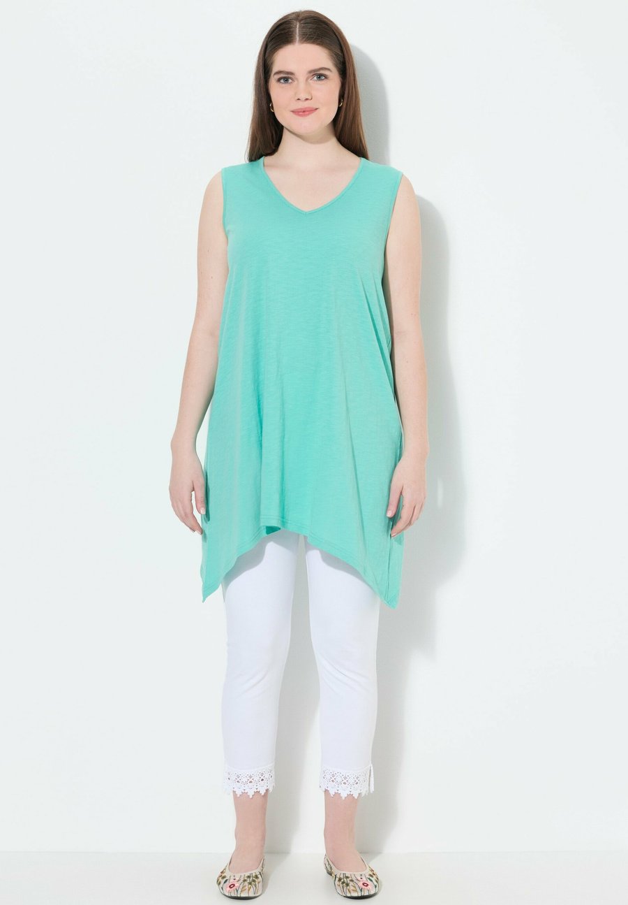 

Топ Ulla Popken LONGLINE PUNTZOOM V-HALS MOUWLOOS, Jade Green/Green