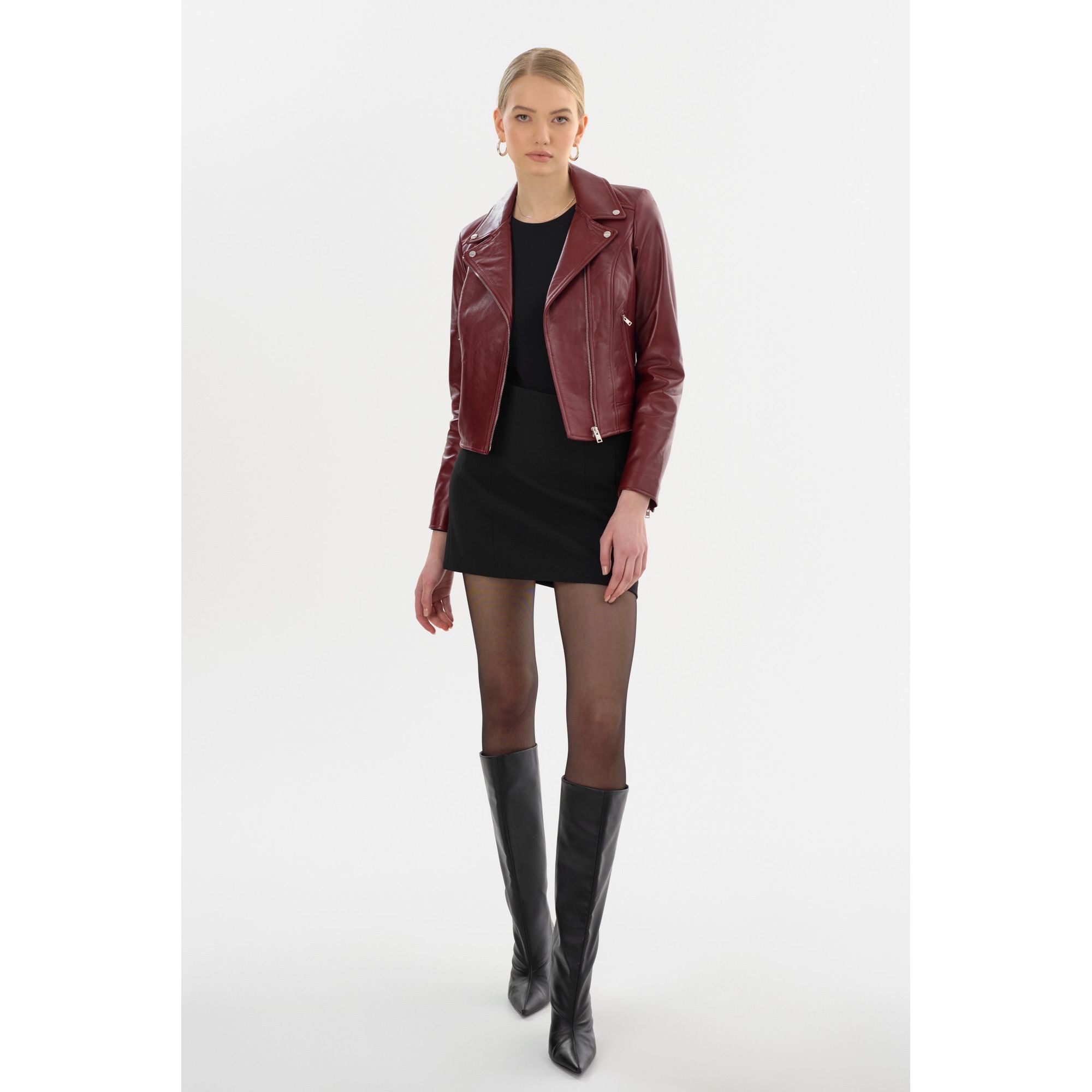 

Келси | Кожаная косуха с шампань фурнитурой Lamarque, Burgundy