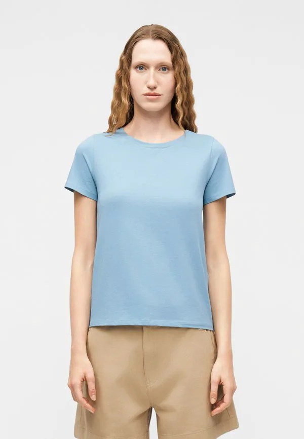 

Многофункциональная базовая футболка Weekend Max Mara, Light Blue, Синий, Многофункциональная базовая футболка Weekend Max Mara, Light Blue
