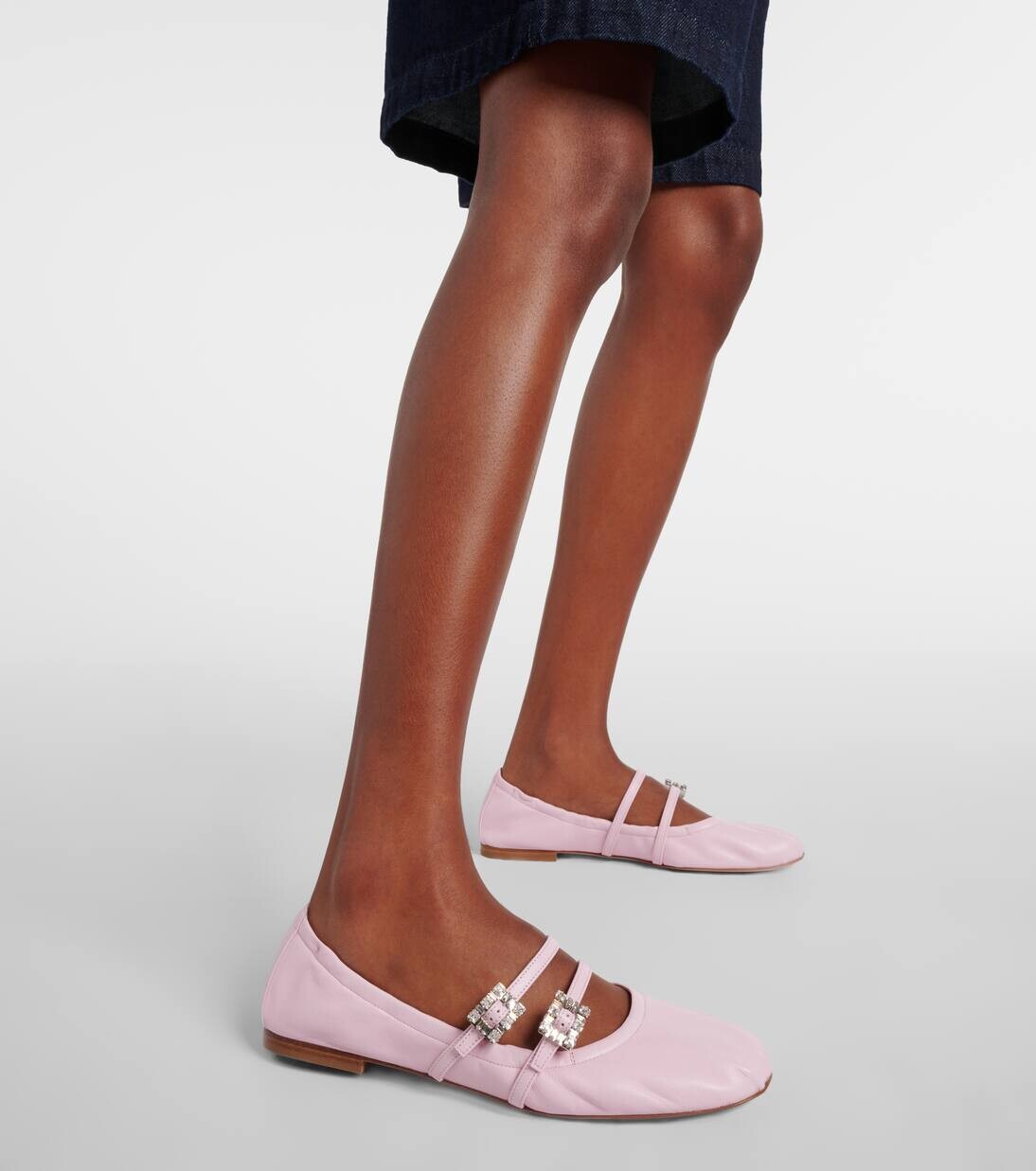 Туфли Мэри Джейн из кожи, украшенные кристаллами Roger Vivier, цвет teen pink — фото 4