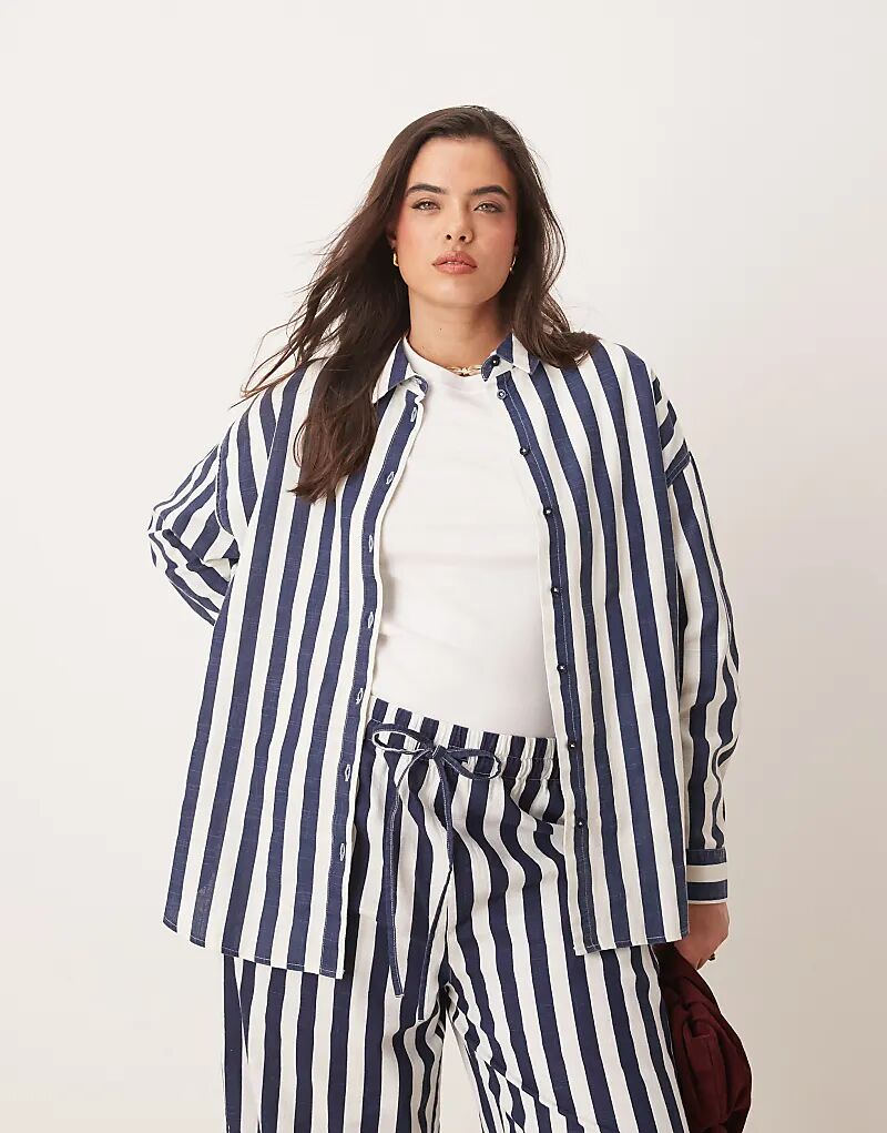 

Рубашка свободного кроя ASOS DESIGN Curve из льняного флиса в тёмно-синюю полоску — часть комплекта