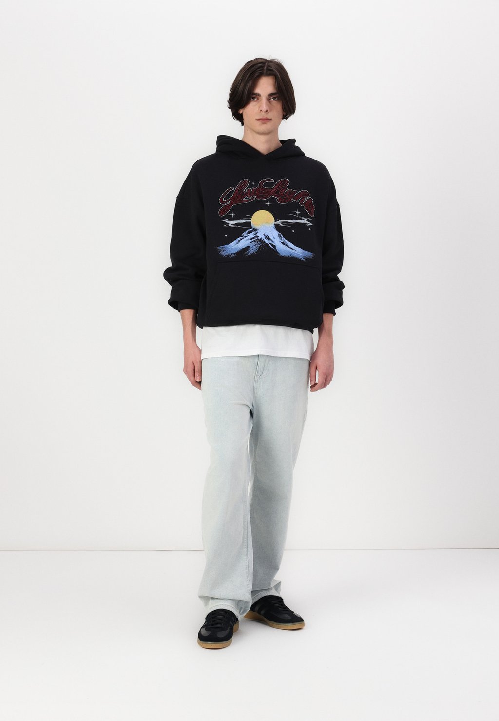 

Толстовка MOON MOUNTAIN HOODIE UNISEX LOW LIGHTS STUDIOS®, черный