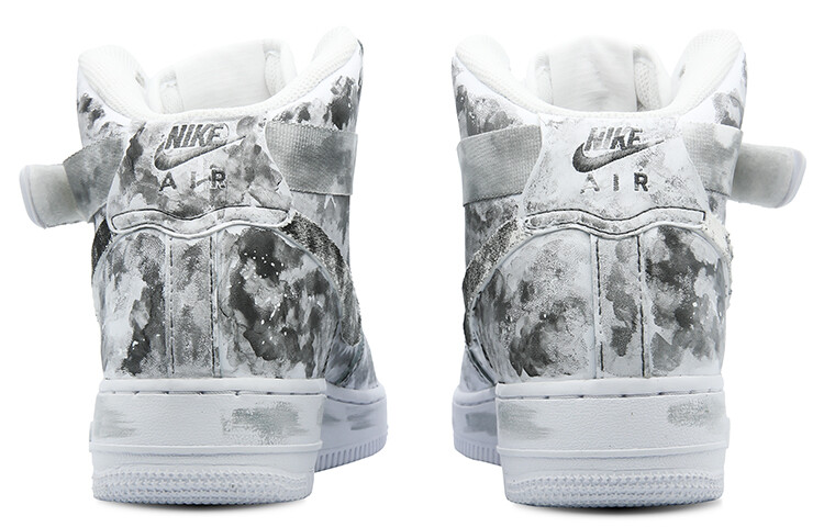 

Женские кроссовки для скейтбординга Nike Air Force 1, White