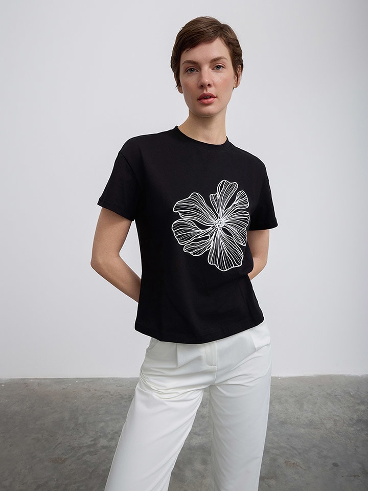 

Футболка BGN, черный