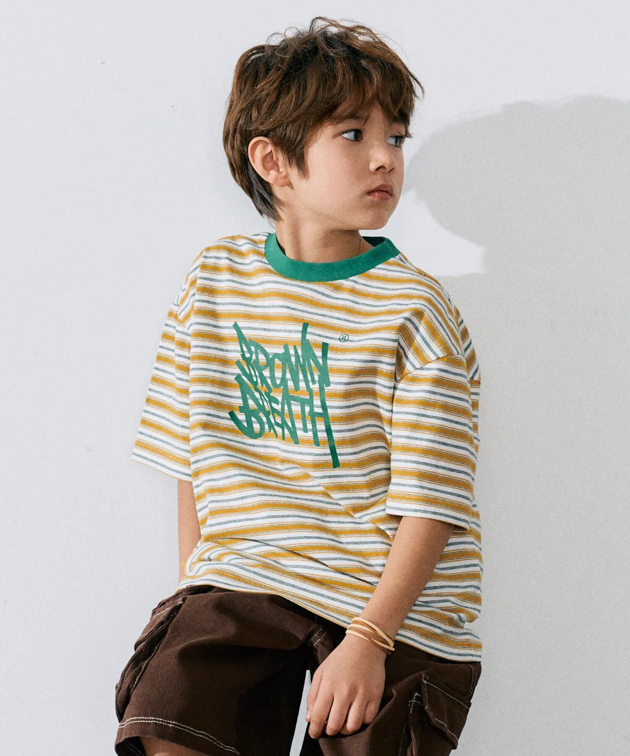 Детская жёлтая футболка в полоску с логотипом от Brownbreath Kids