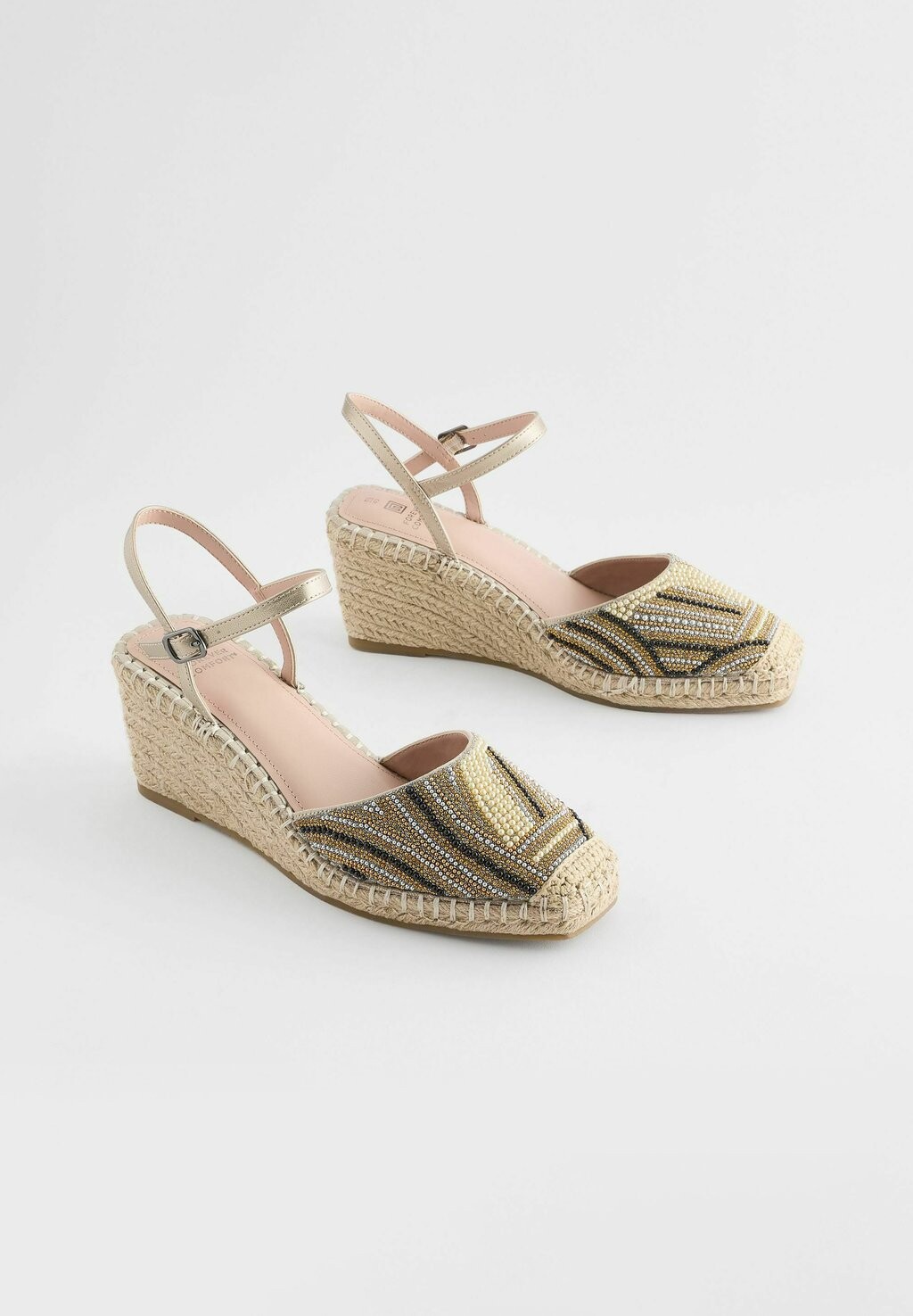 

Туфли на платформе FOREVER COMFORT SQUARE TOE BEADED REGULAR FIT Next, золотой