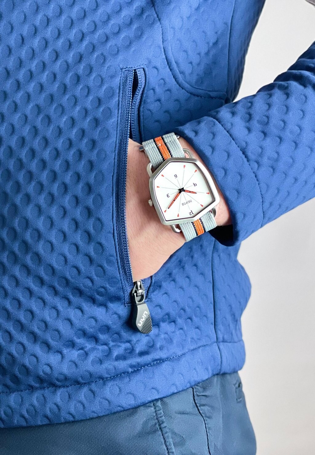 

Часы Shield White Reverso NEPTO, цвет white, orange, grey