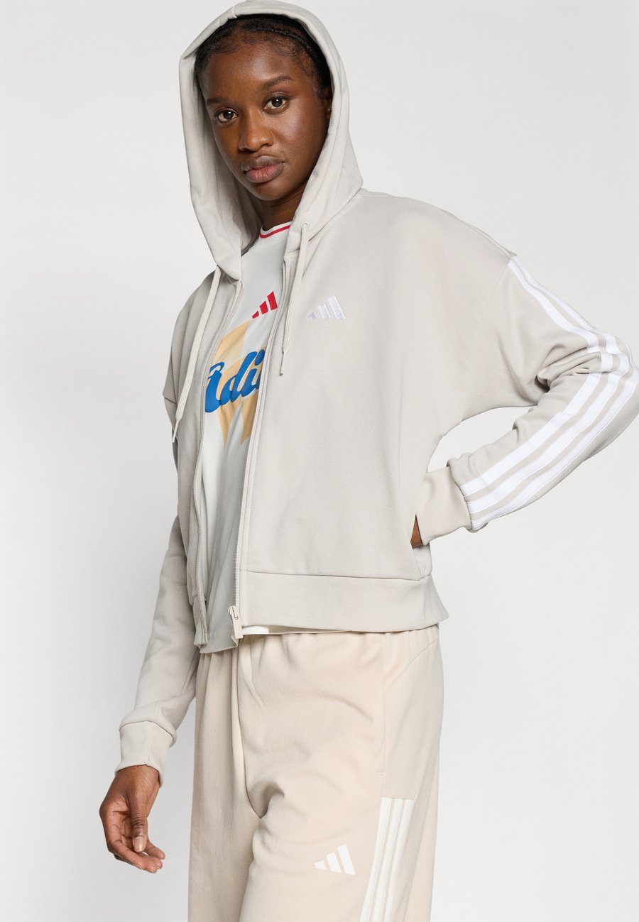 Толстовка Adidas Sportswear ESSENTIALS 3 STRIPES FULL ZIP HOODIE, Beige/White/Beige — фото 4