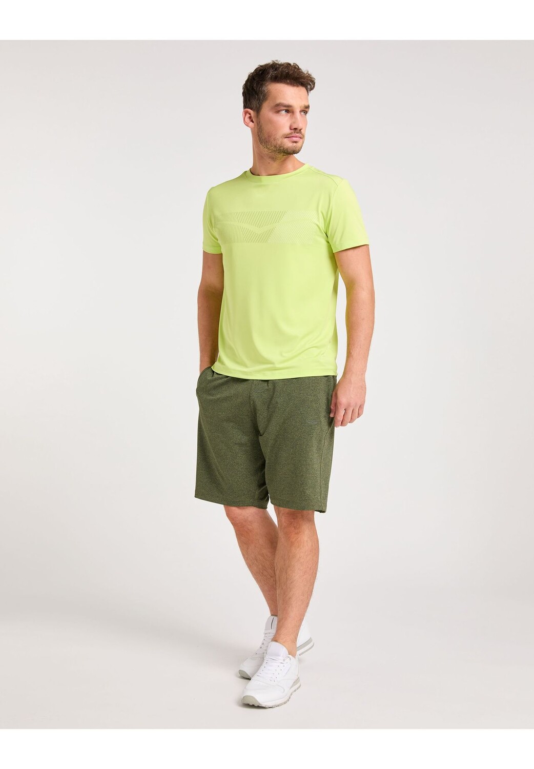 

Футболка VB Мужское HAYES, 228 Lime Light, M VENICE BEACH, цвет Lime Light