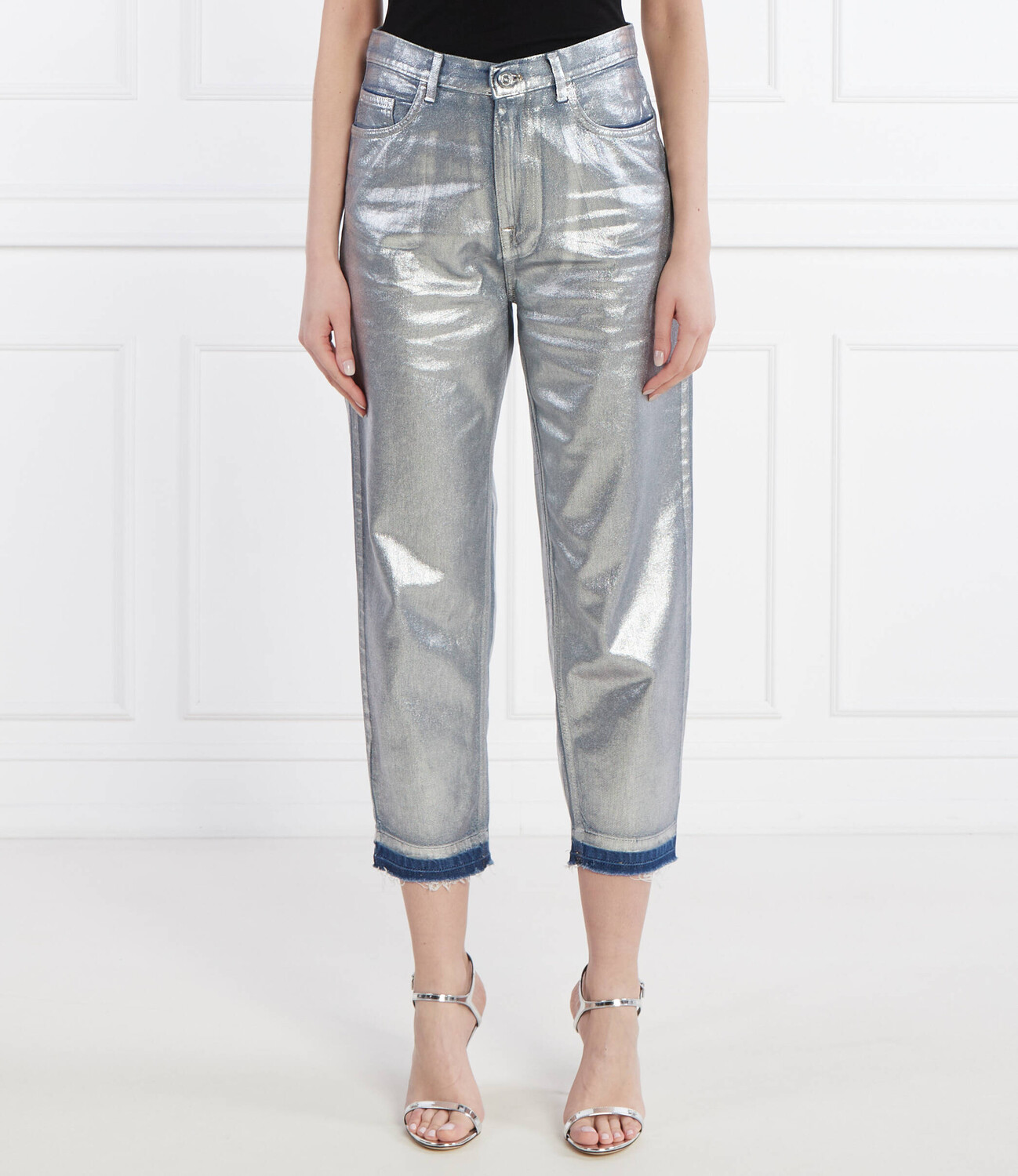 

Джинсы Elisabetta Franchi Boyfriend fit, серебро