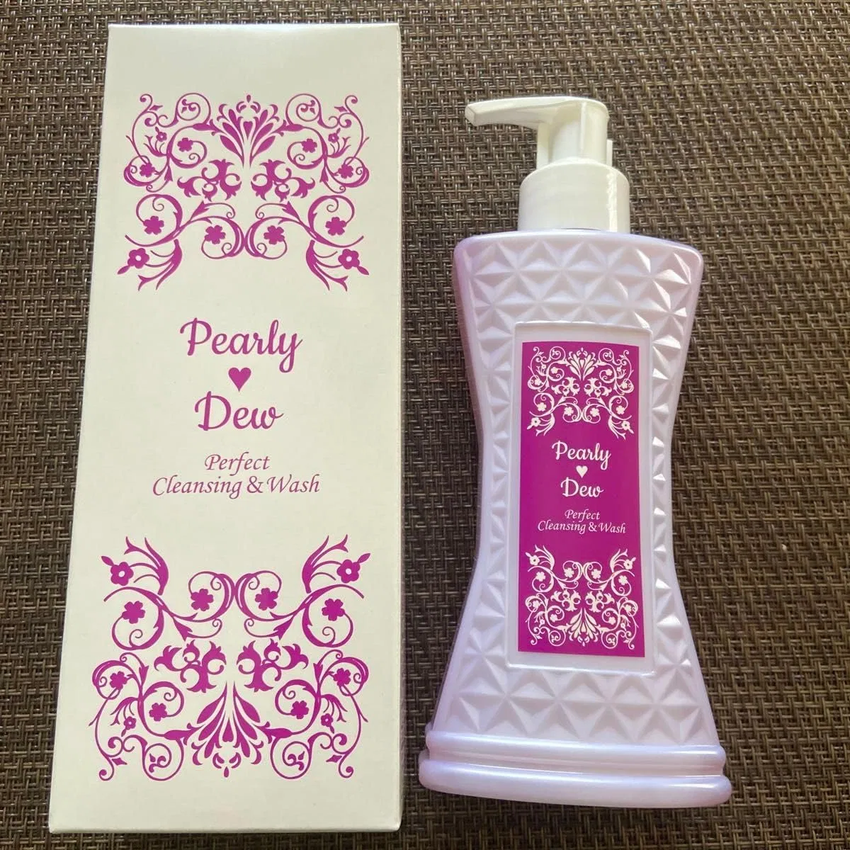 Средство для снятия макияжа — Очищающее Pearly Dew, 570 мл