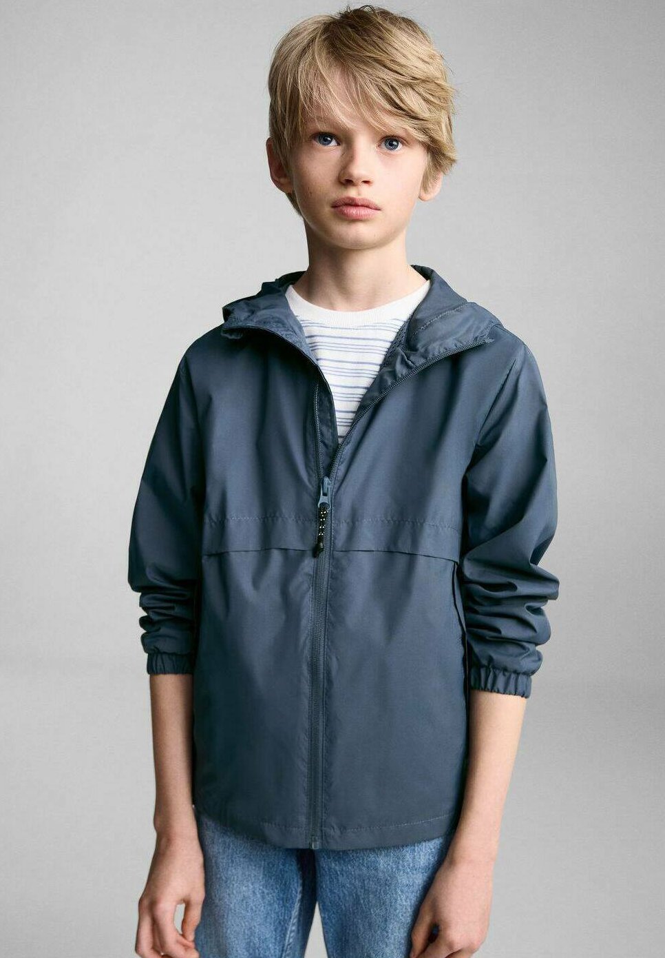 

Легкая куртка FIONA Mango Kids, темно-синий