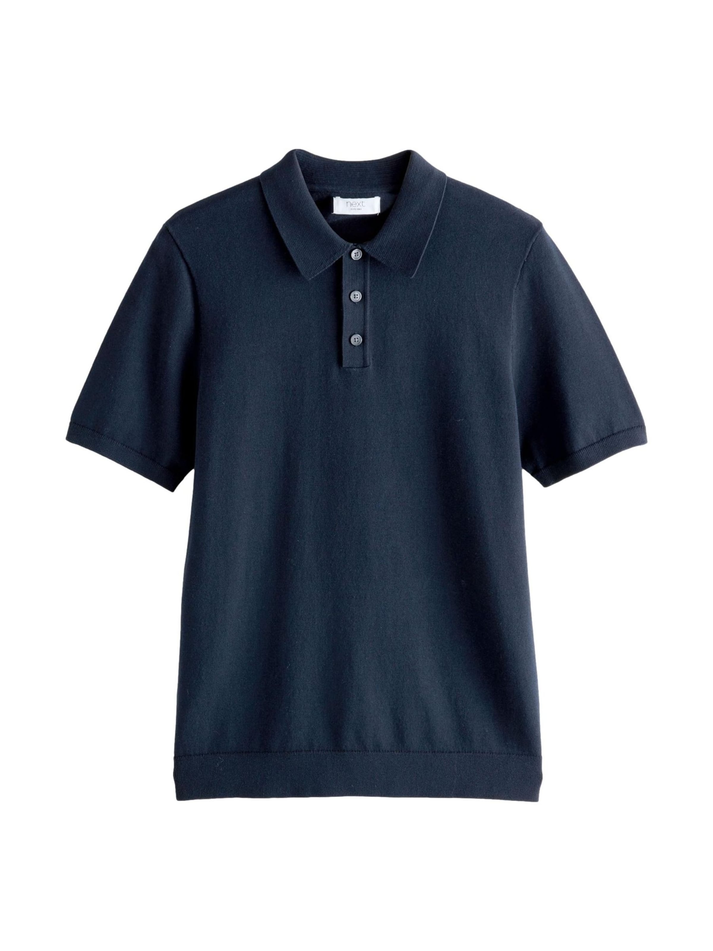 

Next Поло в цвете Navy