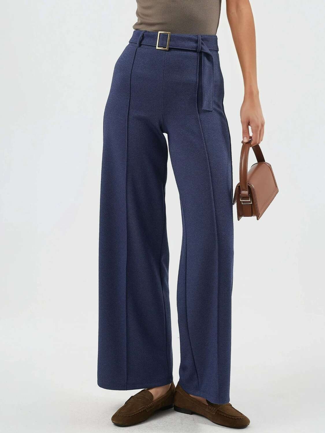 

Busem Брюки Regular в темно-синем цвете