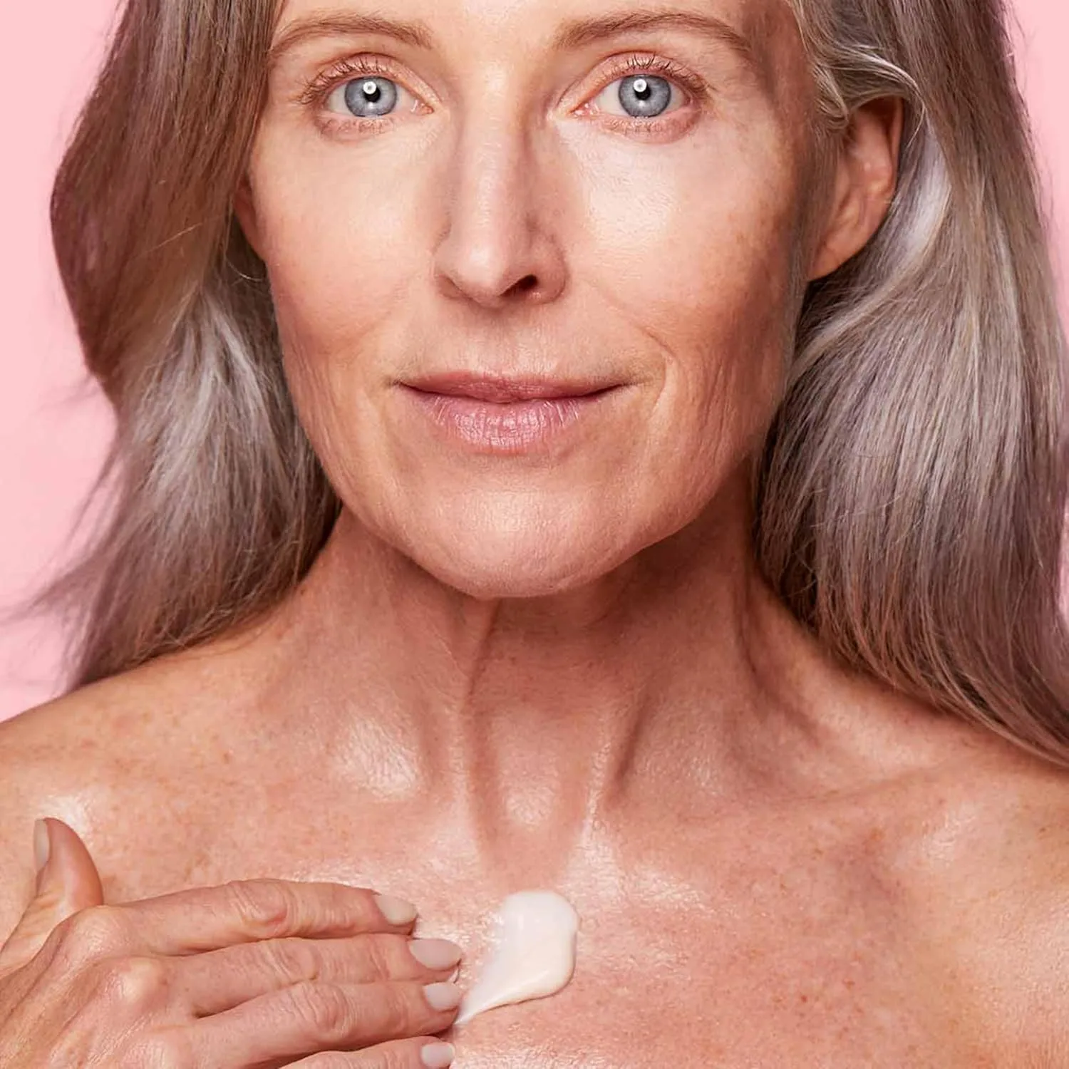 Clarins Super Restorative концентрат для декольте и шеи, интенсивно увлажняющий антивозрастной крем для зрелой кожи — фото 3