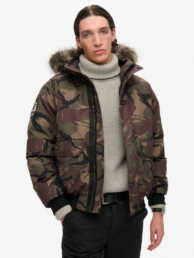 

Бомбер Everest из искусственного меха Superdry, Para Camo