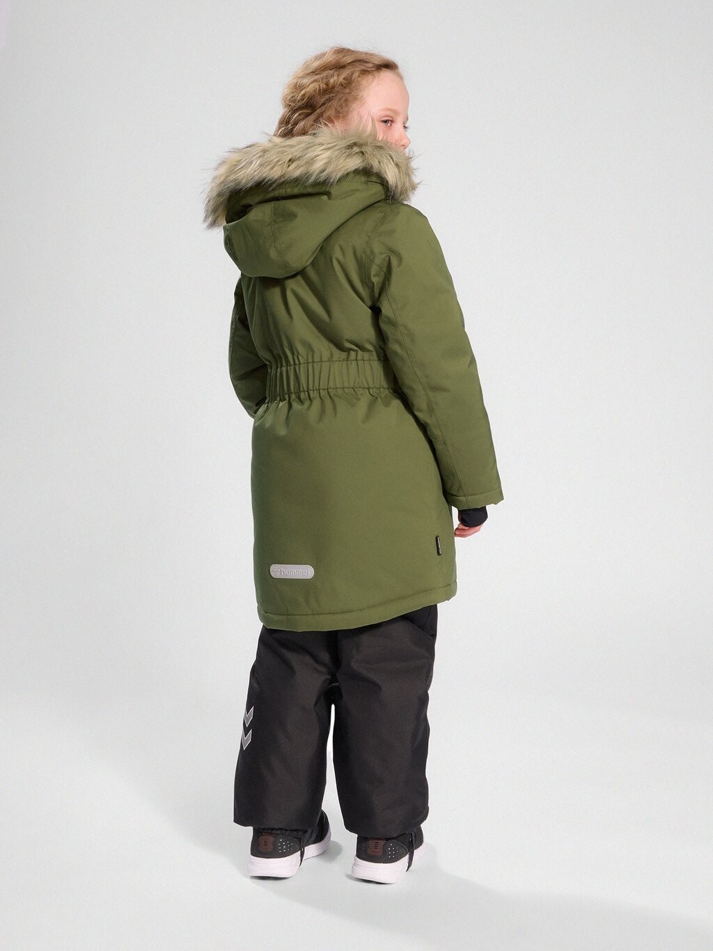 Лыжная куртка Hmlalma Tex Coat Unisex Hummel, цвет olive night — фото 2