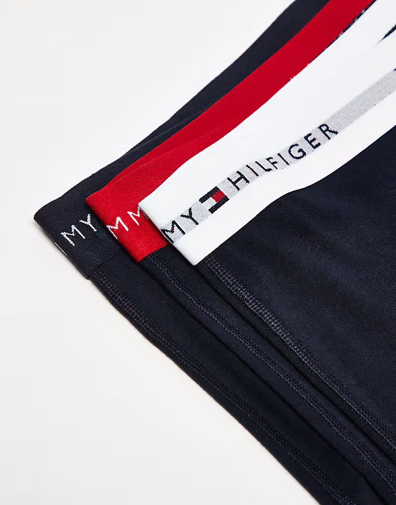 Фирменные хлопковые трусы-боксеры Tommy Hilfiger Essentials, комплект из 3 пар, темно-синего цвета с темно-синим/бело-красным поясом — фото 3