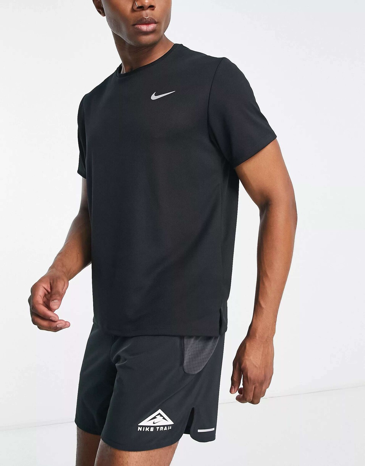 

Черная футболка Nike Miler, Черный, Черная футболка Nike Miler