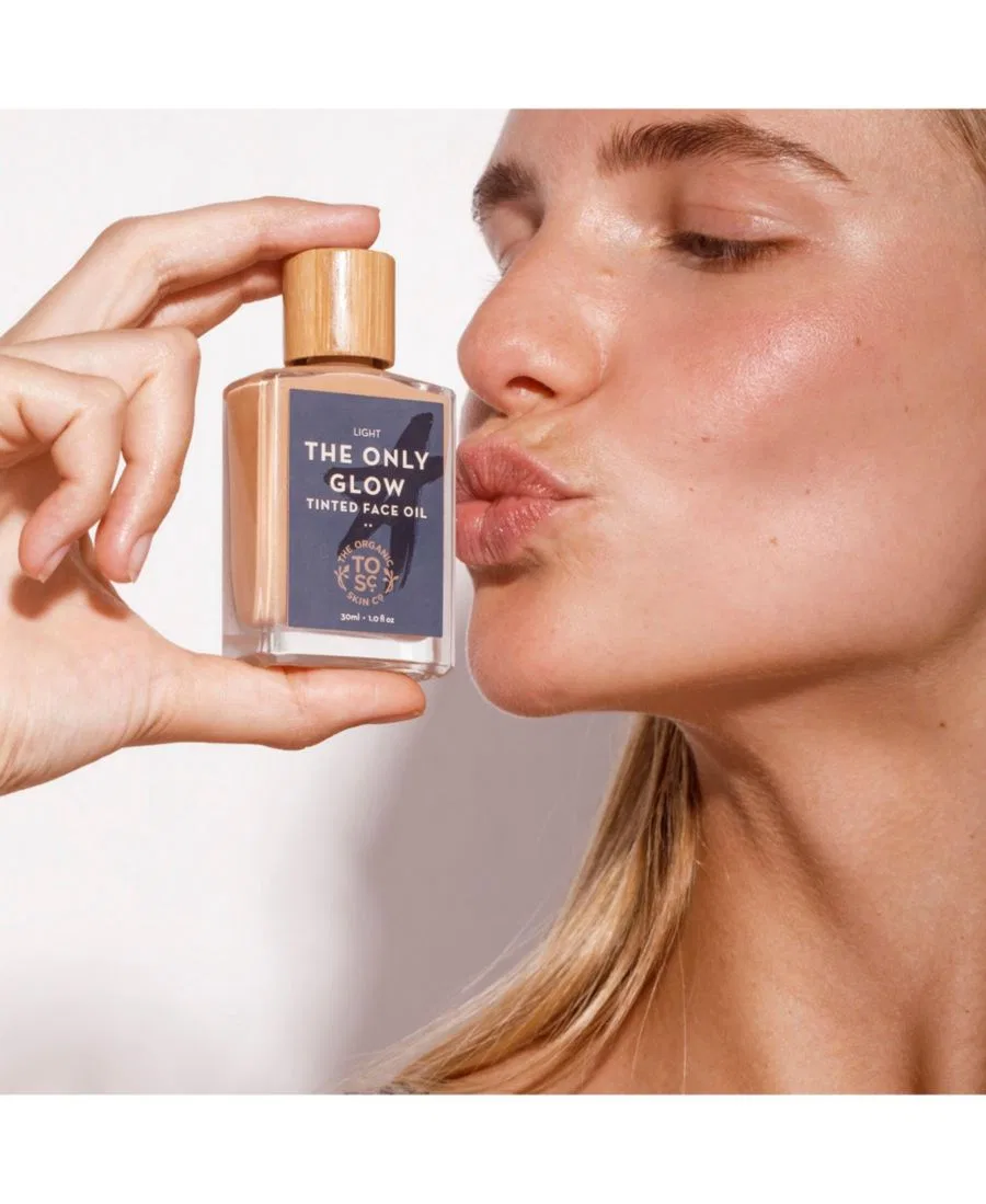Масло для лица The Organic Skin Co. — Only Glow Тонирующее (светлое) , органический бронзер для ухода за кожей, тонирующий, 30 мл — фото 2