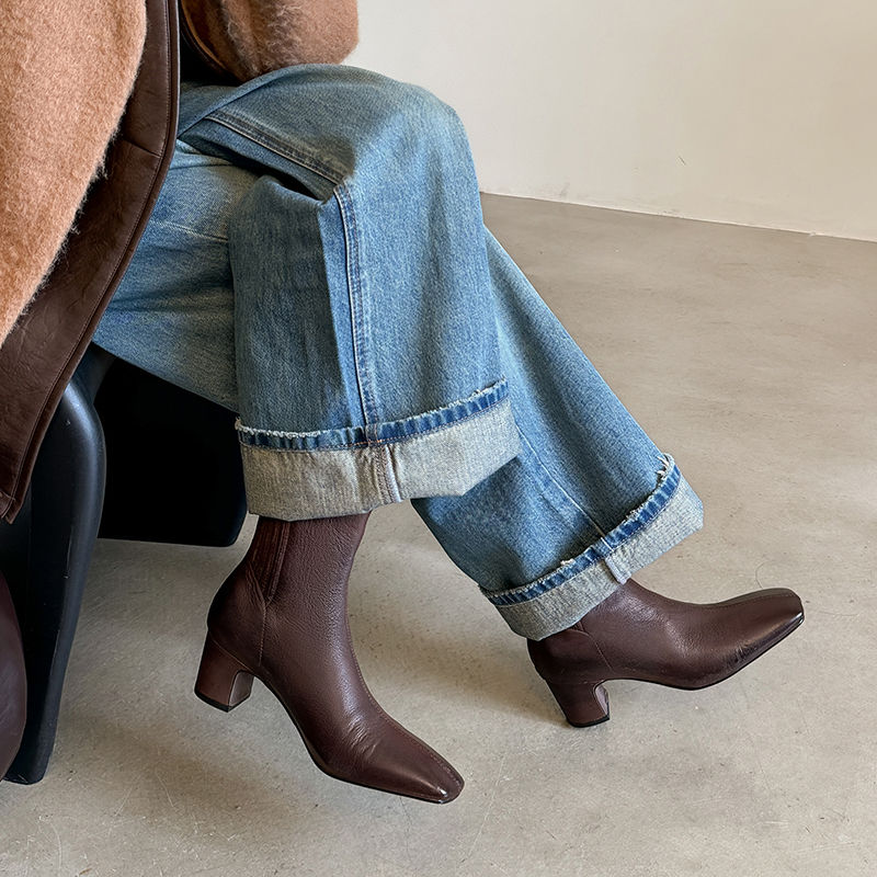 Yeezyy Reezy Женские коричневые полусапожки на каблуке 5 см, цвет Brown — фото 3