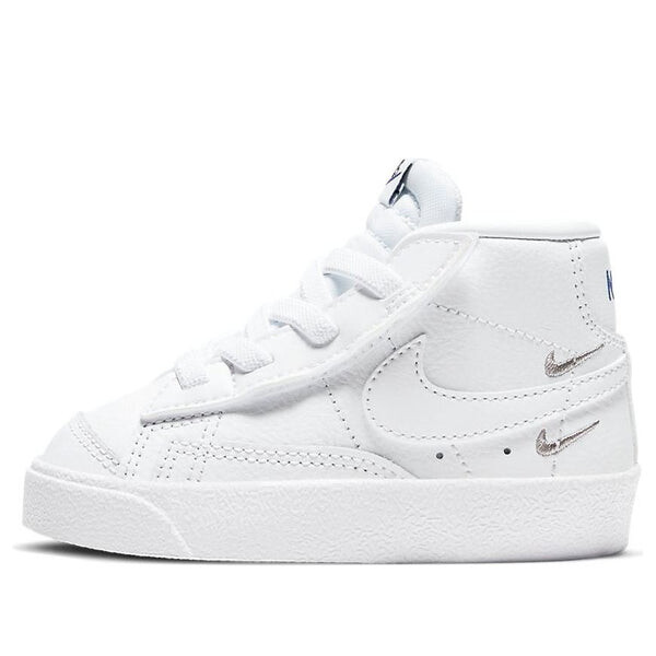 

Кроссовки blazer mid '77 se 'sisterhood - white metallic silver' Nike, белый