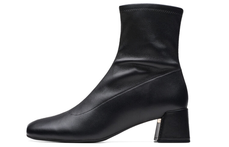 Ботильоны женские серии Nia черного цвета Clarks