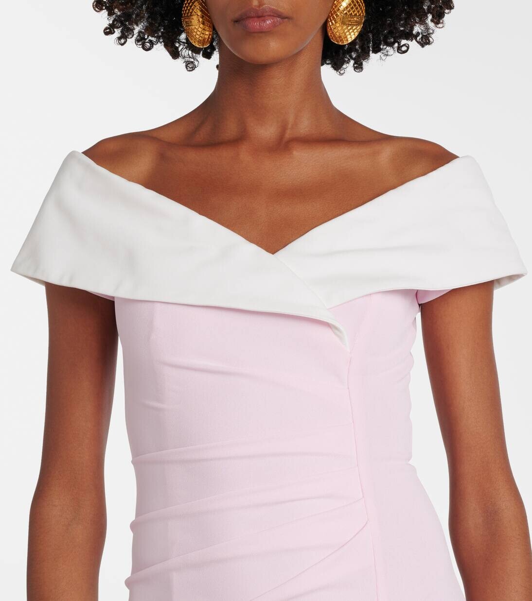 Платье из джерси с драпировкой и открытыми плечами Balmain, цвет rose pale/blanc — фото 4