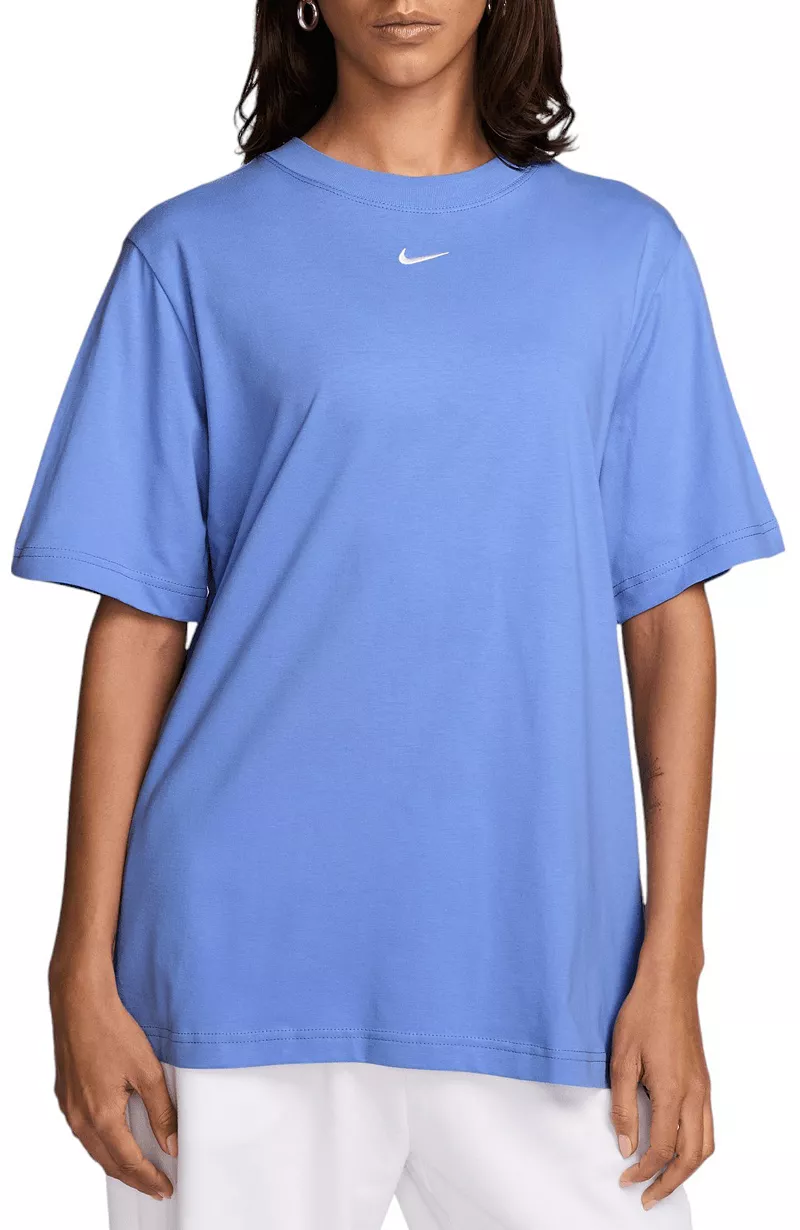 

Женская футболка Sportswear Essential от Nike, цвет Royal Pulse