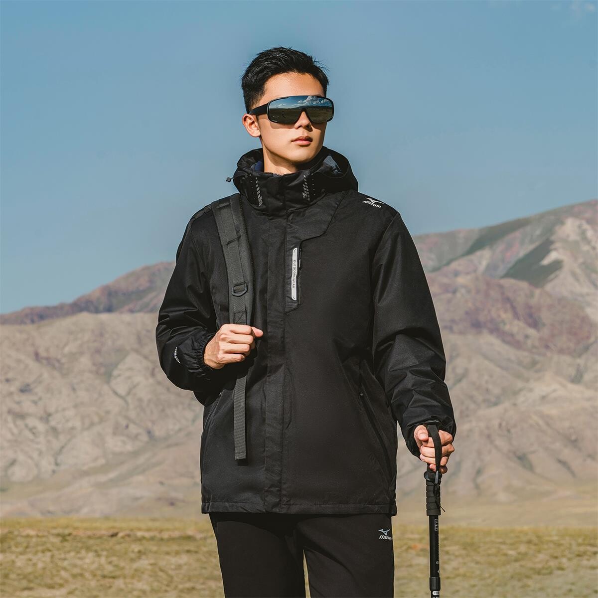 

Куртка мужская Mizuno, черный