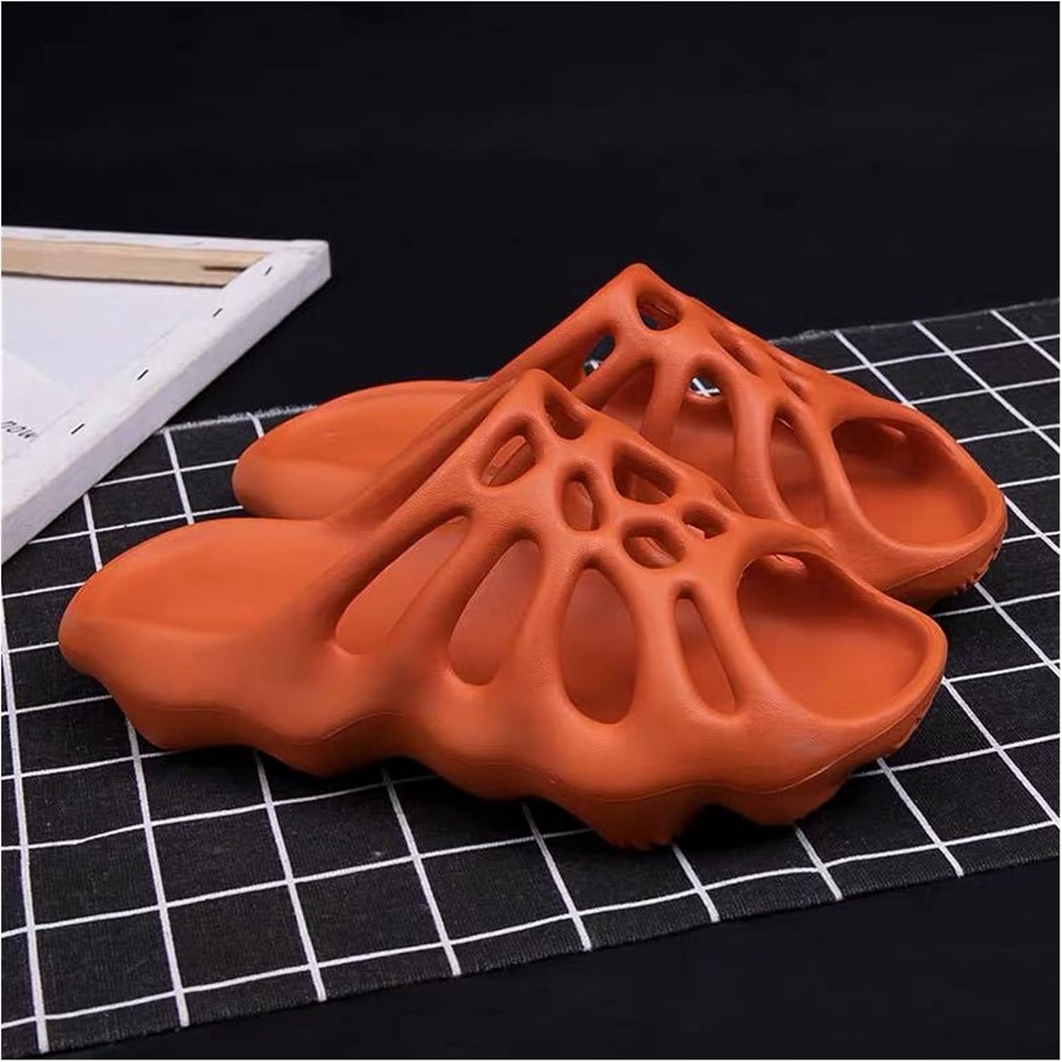 

Сандалии для ванной комнаты, летние модные тапочки с вырезом, унисекс, пляжные сандалии, обувь для воды, тапочки для дома, тапочки, сандалии для душа (цвет: карамельный, размер: 39-40 (240 мм)) Sunesa, 39-40(240mm) Caramel